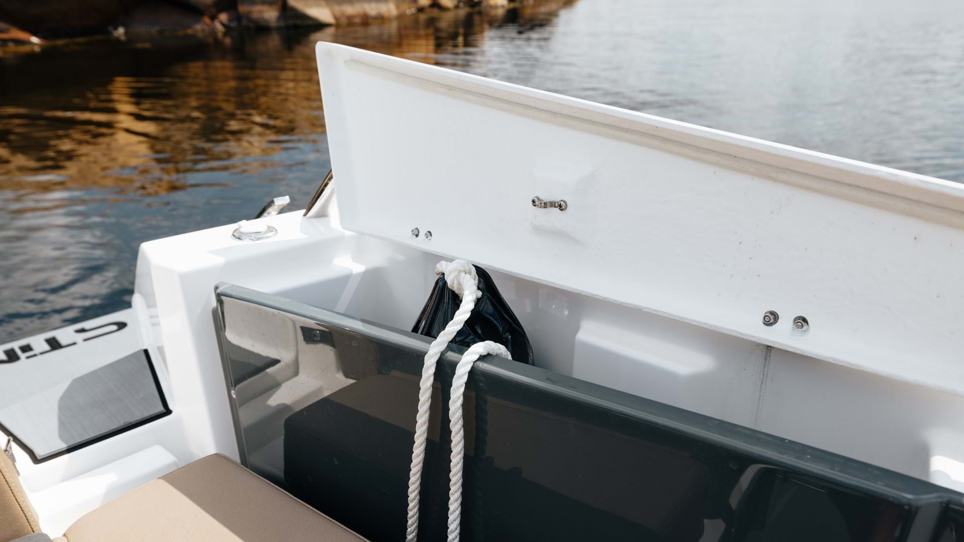 Sting 580S - centre console boat - 44
